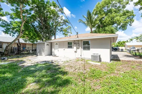3652 Alexander Court Lake Worth FL 33463