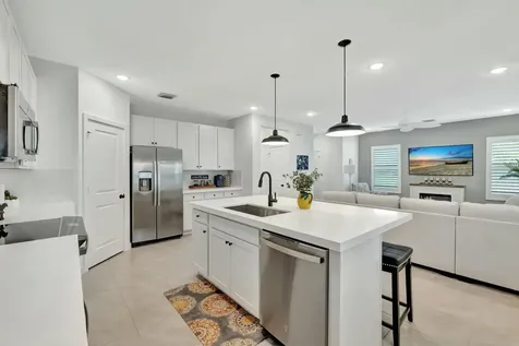 601 Ne Waters Edge Lane Port Saint Lucie FL 34983