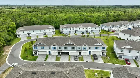 601 Ne Waters Edge Lane Port Saint Lucie FL 34983