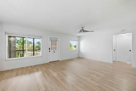 3531 Tall Pine Way Greenacres FL 33463