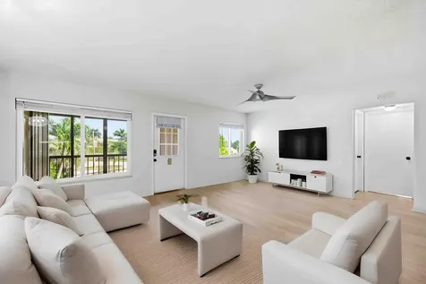3531 Tall Pine Way Greenacres FL 33463