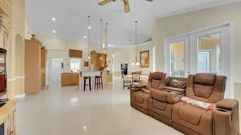 5909 Nw Bayou Court Port Saint Lucie FL 34986