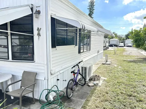 875 Ne 48 Th Street Deerfield Beach FL 33064