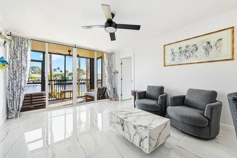 18 Royal Palm Way Boca Raton FL 33432