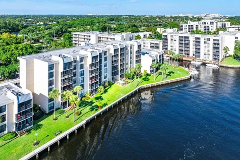 18 Royal Palm Way Boca Raton FL 33432