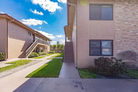 10049 Winding Lake Road Sunrise FL 33351