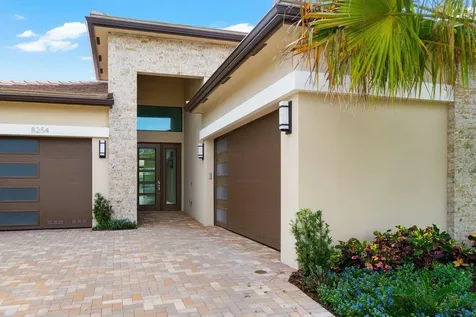 8254 Royal County Down Road Boca Raton FL 33434