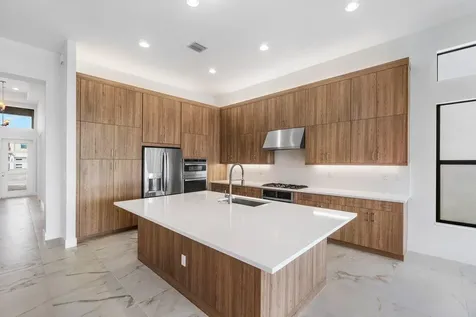 8254 Royal County Down Road Boca Raton FL 33434