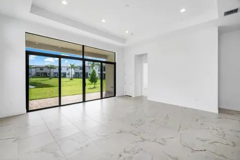 8254 Royal County Down Road Boca Raton FL 33434