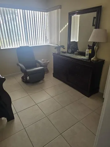 3186 Via Poinciana Lake Worth FL 33467
