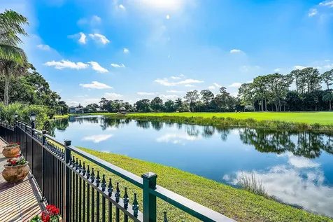 22 Marlwood Lane Palm Beach Gardens FL 33418