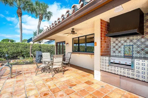 22 Marlwood Lane Palm Beach Gardens FL 33418