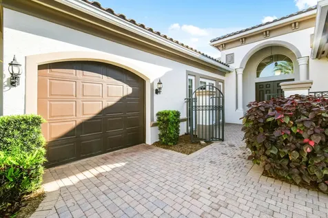 7755 Maywood Crest Drive Palm Beach Gardens FL 33412