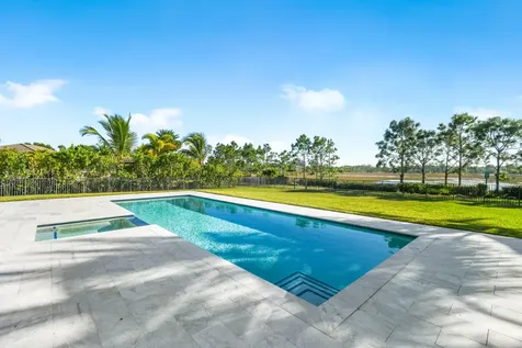 7755 Maywood Crest Drive Palm Beach Gardens FL 33412