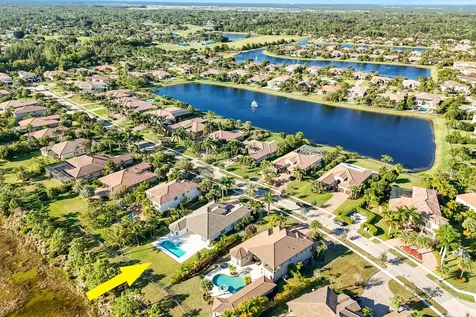 7755 Maywood Crest Drive Palm Beach Gardens FL 33412