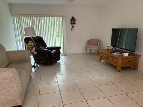 26 Golfs Edge D West Palm Beach FL 33417