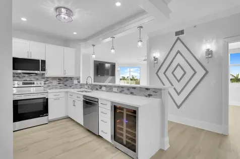 804 E Windward Way Lantana FL 33462
