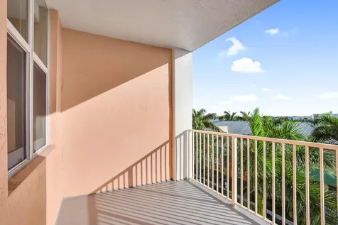 804 E Windward Way Lantana FL 33462