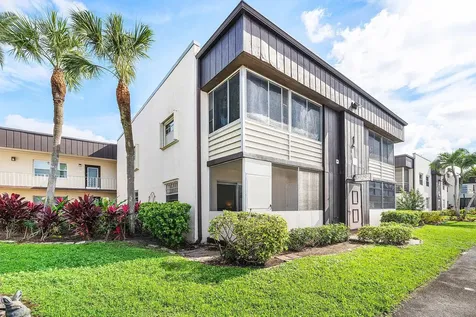 447 Burgundy J Delray Beach FL 33484