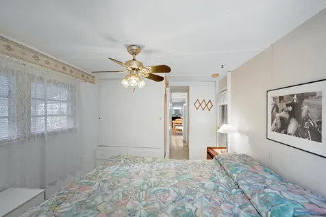2078 Ne 135th Lane North Miami Beach FL 33181