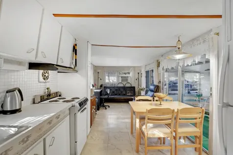 2078 Ne 135th Lane North Miami Beach FL 33181