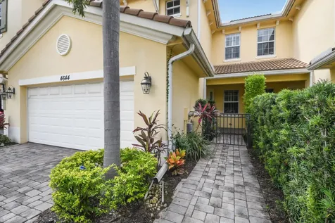4644 Cadiz Circle Palm Beach Gardens FL 33418