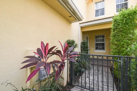 4644 Cadiz Circle Palm Beach Gardens FL 33418