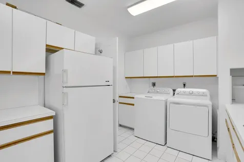 2883 Banyan Boulevard Circle Boca Raton FL 33431