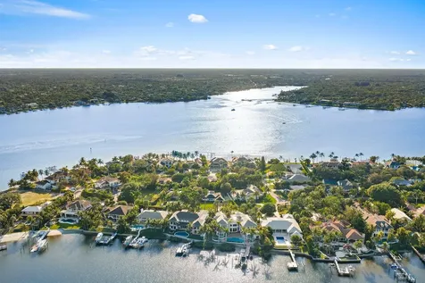 18799 Rio Vista Drive Jupiter FL 33469
