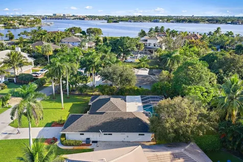 18799 Rio Vista Drive Jupiter FL 33469