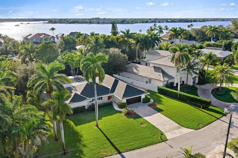 18799 Rio Vista Drive Jupiter FL 33469