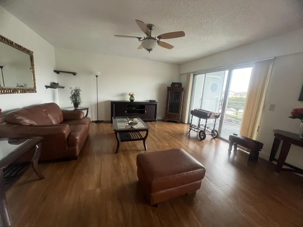 246 Preston F Boca Raton FL 33434