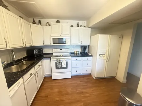 246 Preston F Boca Raton FL 33434