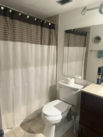 246 Preston F Boca Raton FL 33434
