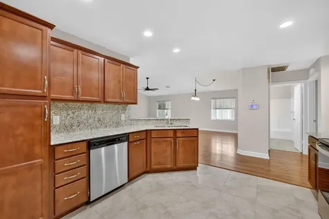 35 S Alhambra Lane Port Saint Lucie FL 34952