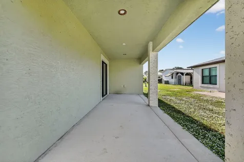35 S Alhambra Lane Port Saint Lucie FL 34952