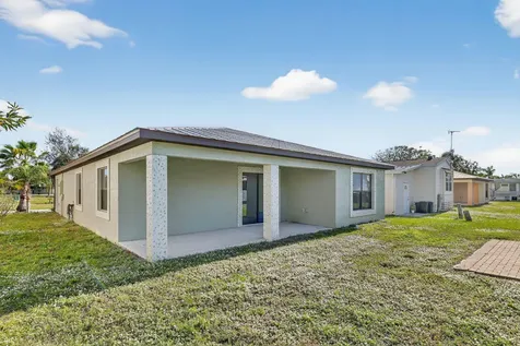 35 S Alhambra Lane Port Saint Lucie FL 34952