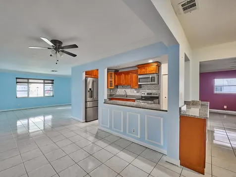 1710 Sw 22nd Street Boynton Beach FL 33426