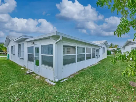 1710 Sw 22nd Street Boynton Beach FL 33426
