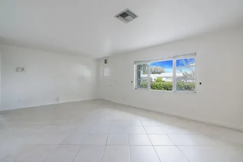1141 Nw 90th Way Plantation FL 33322