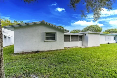1141 Nw 90th Way Plantation FL 33322