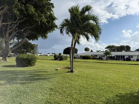 300 Sw Golfview Terrace Boynton Beach FL 33426
