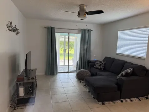 300 Sw Golfview Terrace Boynton Beach FL 33426