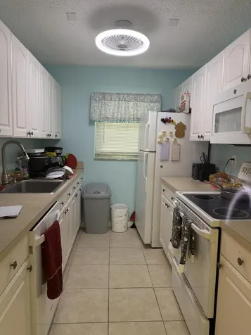 300 Sw Golfview Terrace Boynton Beach FL 33426