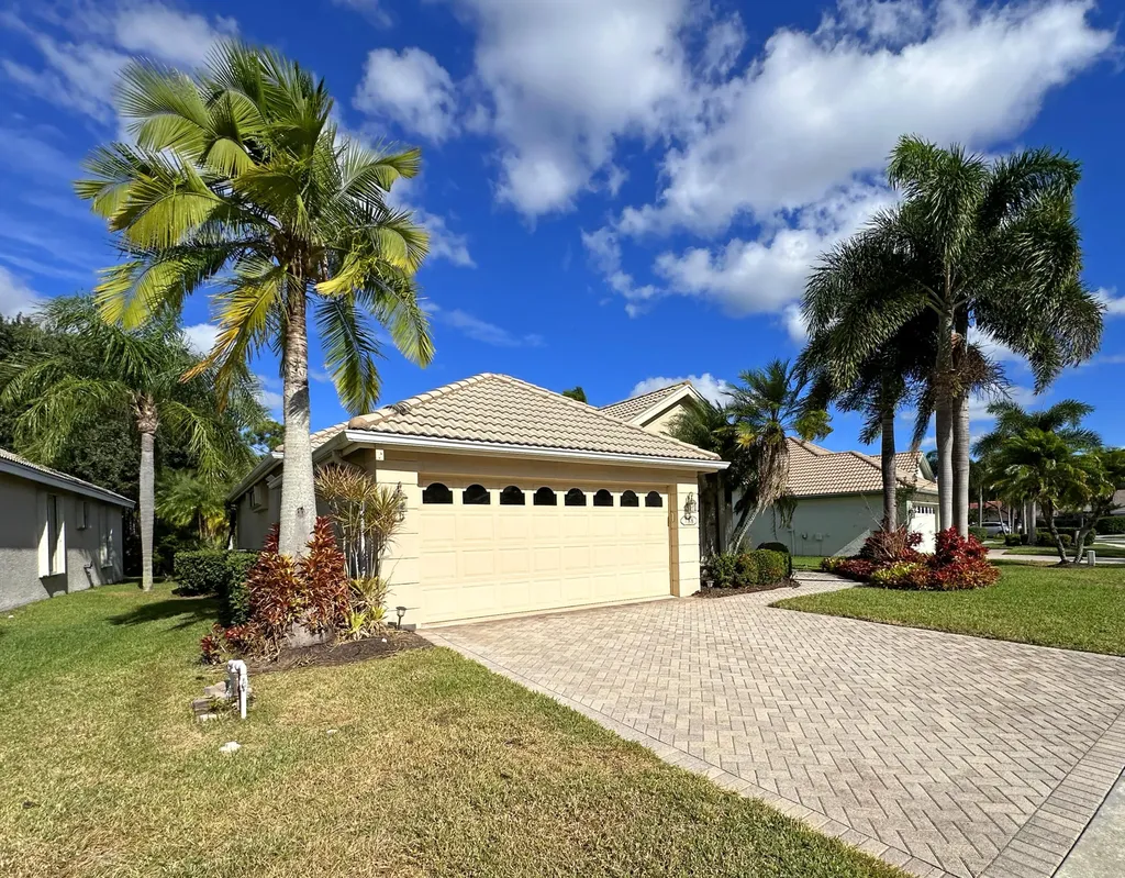 788 Sw Saint Croix Cove Port Saint Lucie FL 34986