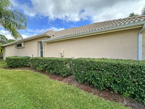 788 Sw Saint Croix Cove Port Saint Lucie FL 34986