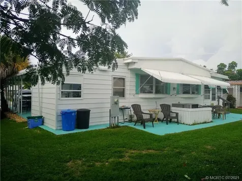 17 Madrid Lane Port Saint Lucie FL 34952