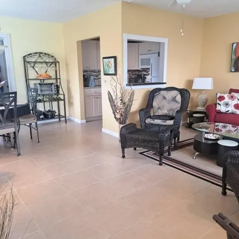125 Norwich F West Palm Beach FL 33417