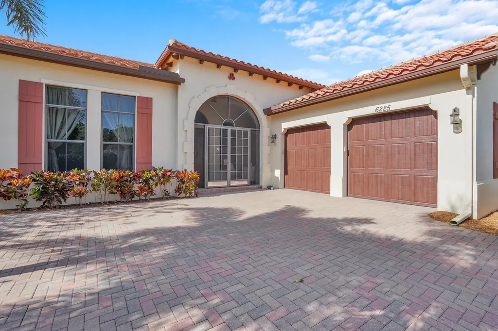6225 Vireo Court Lake Worth FL 33463