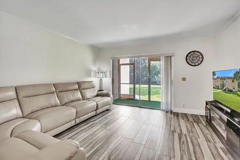 140 Lake Meryl Drive West Palm Beach FL 33411